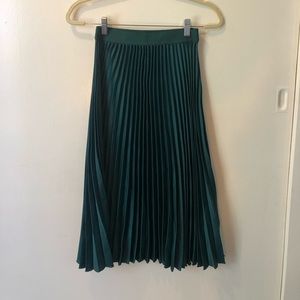 H&M Pleated Midi Skirt